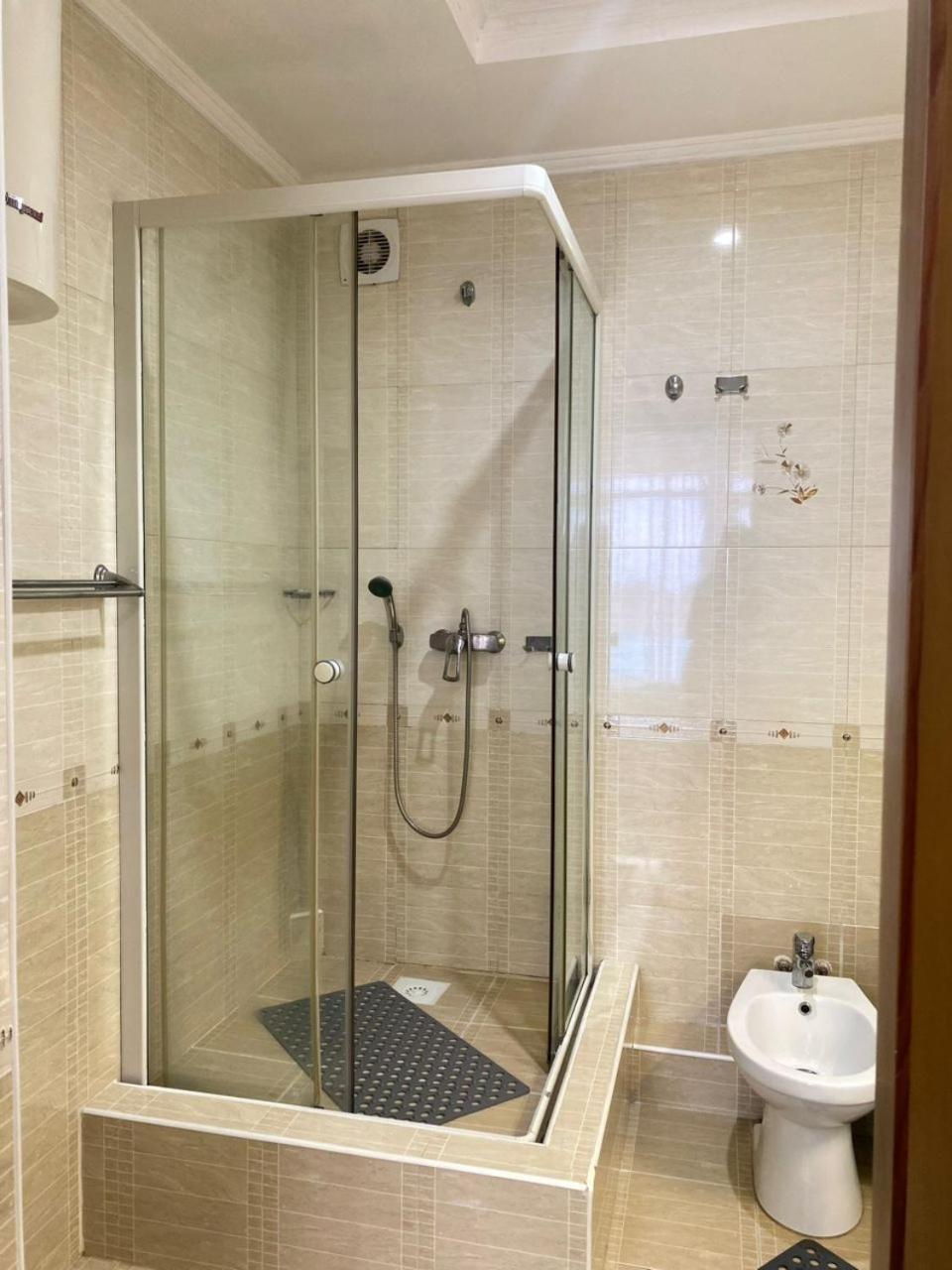 Hotel Tri Korony Czołponata Zewnętrze zdjęcie