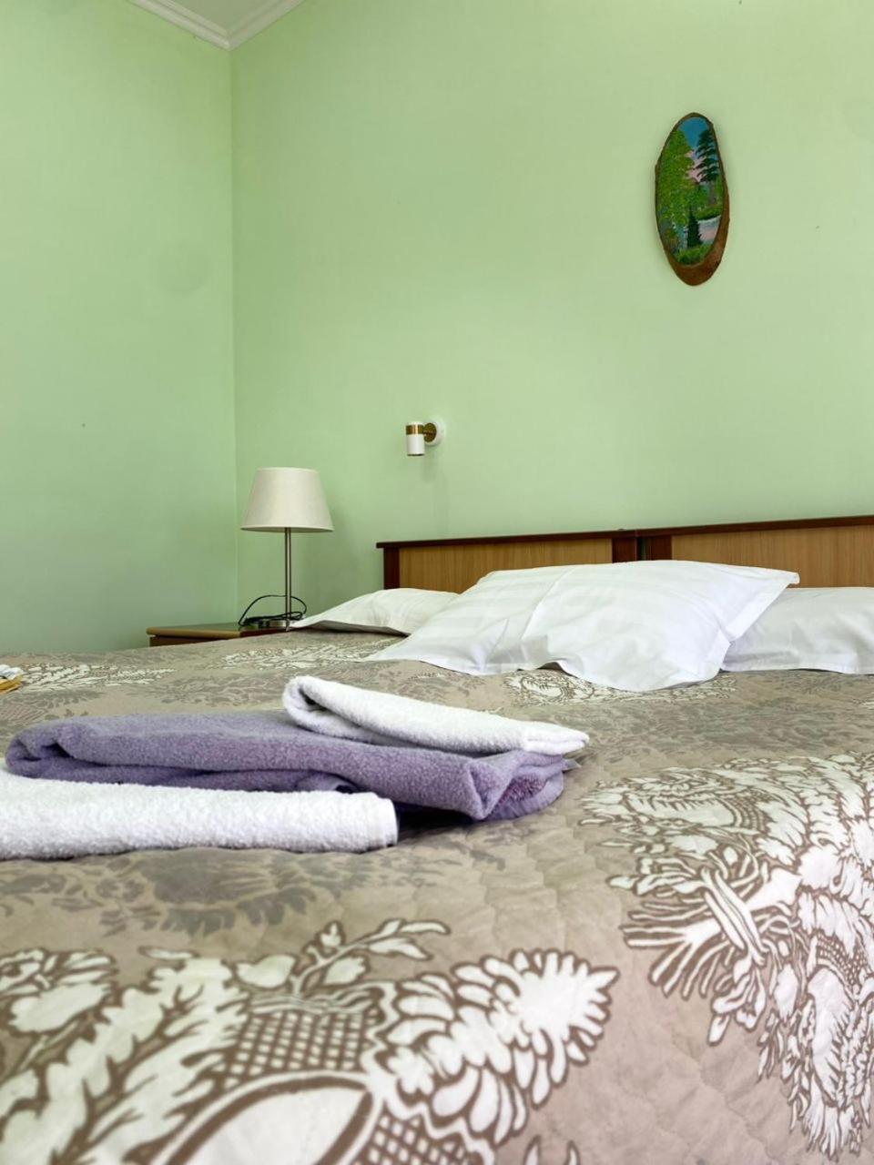 Hotel Tri Korony Czołponata Zewnętrze zdjęcie