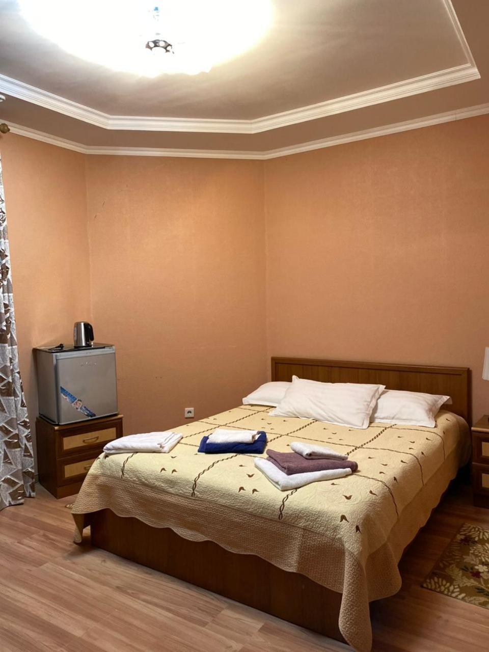 Hotel Tri Korony Czołponata Zewnętrze zdjęcie